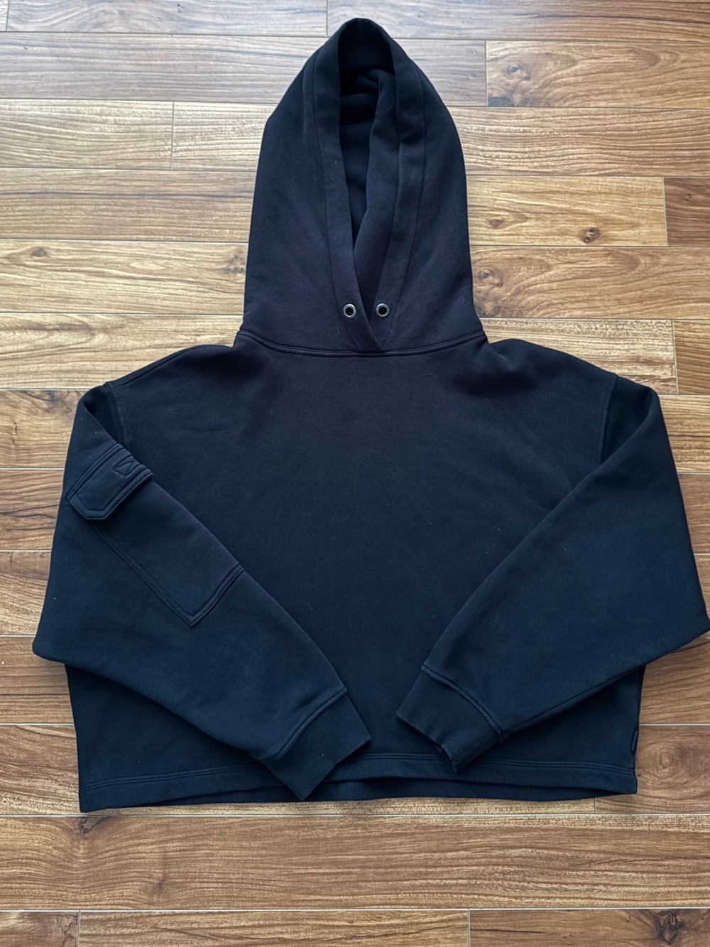 NOISY MAY Black Cropped Hoodie Sweatshirt with Sleeve Pocket Size Medium M